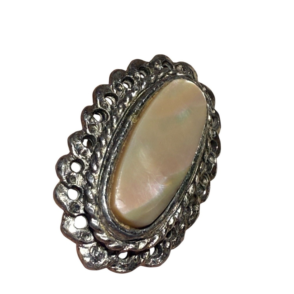 Vtg Mother of Pearl Ring Silver Tone Adjustable Scalloped Oval Statement Boho